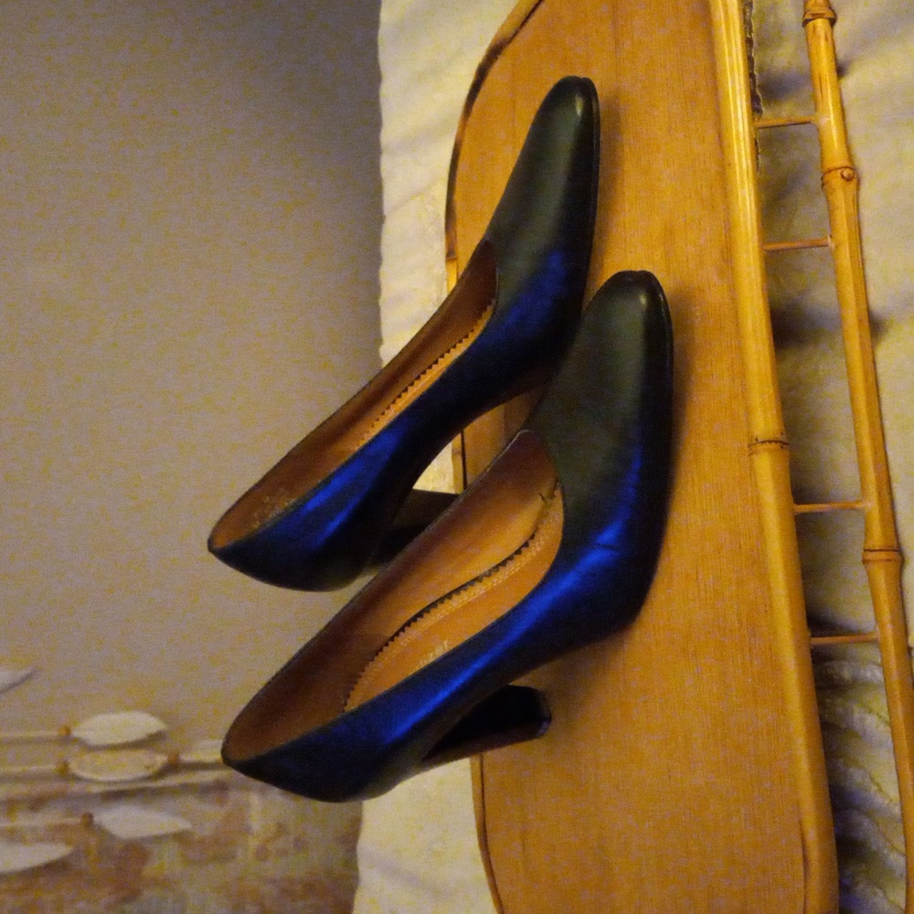 Naturalizer Black Leather High Heel Shoes Sizes 8 1/2 M